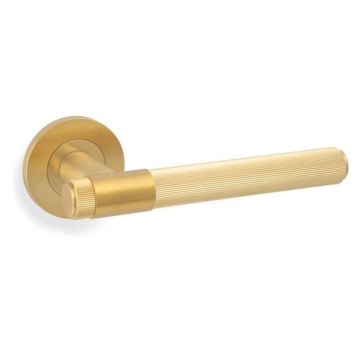 kingston reeded lever on round rose